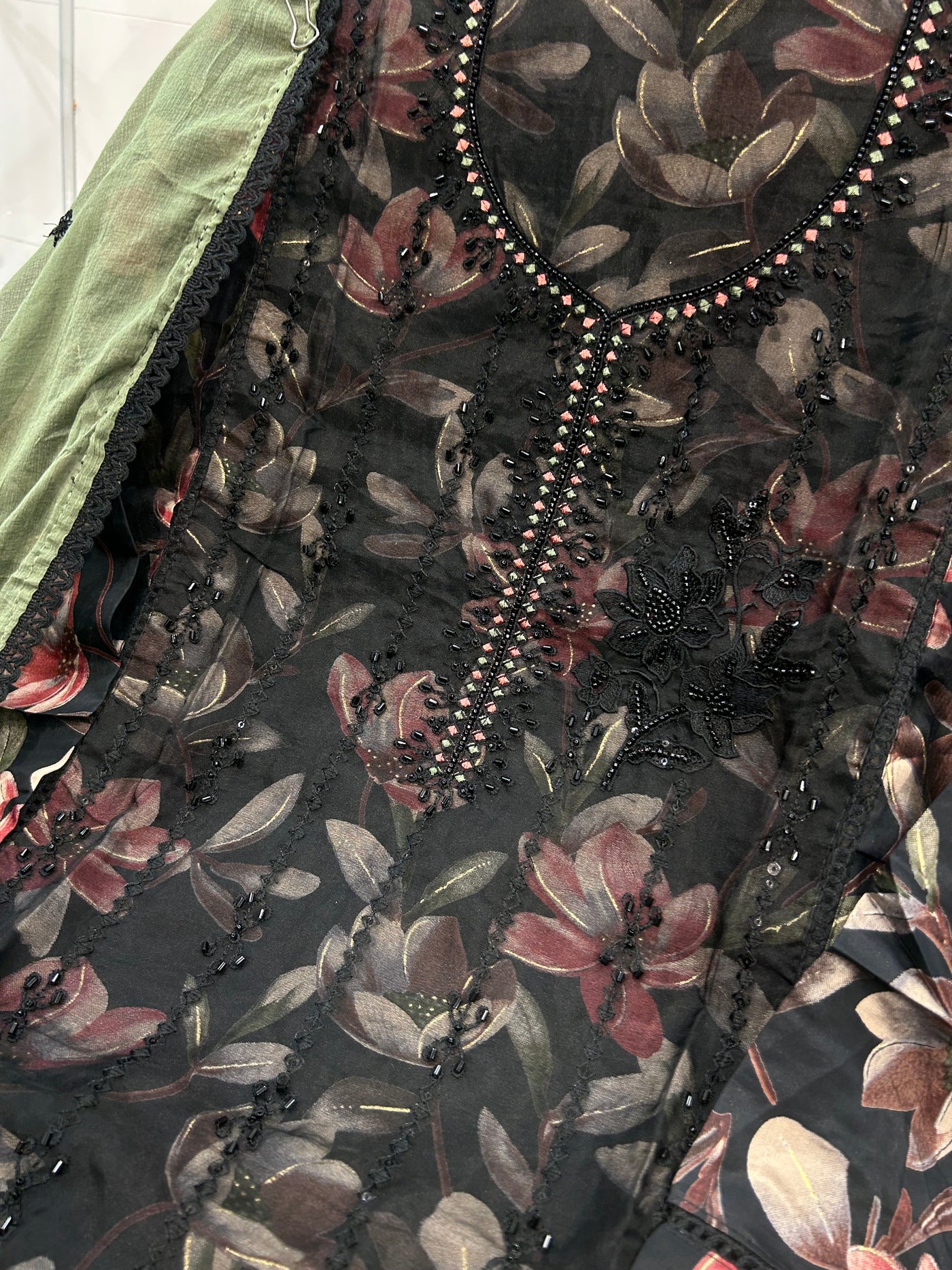 Silk cotton Handwork Suit 672801