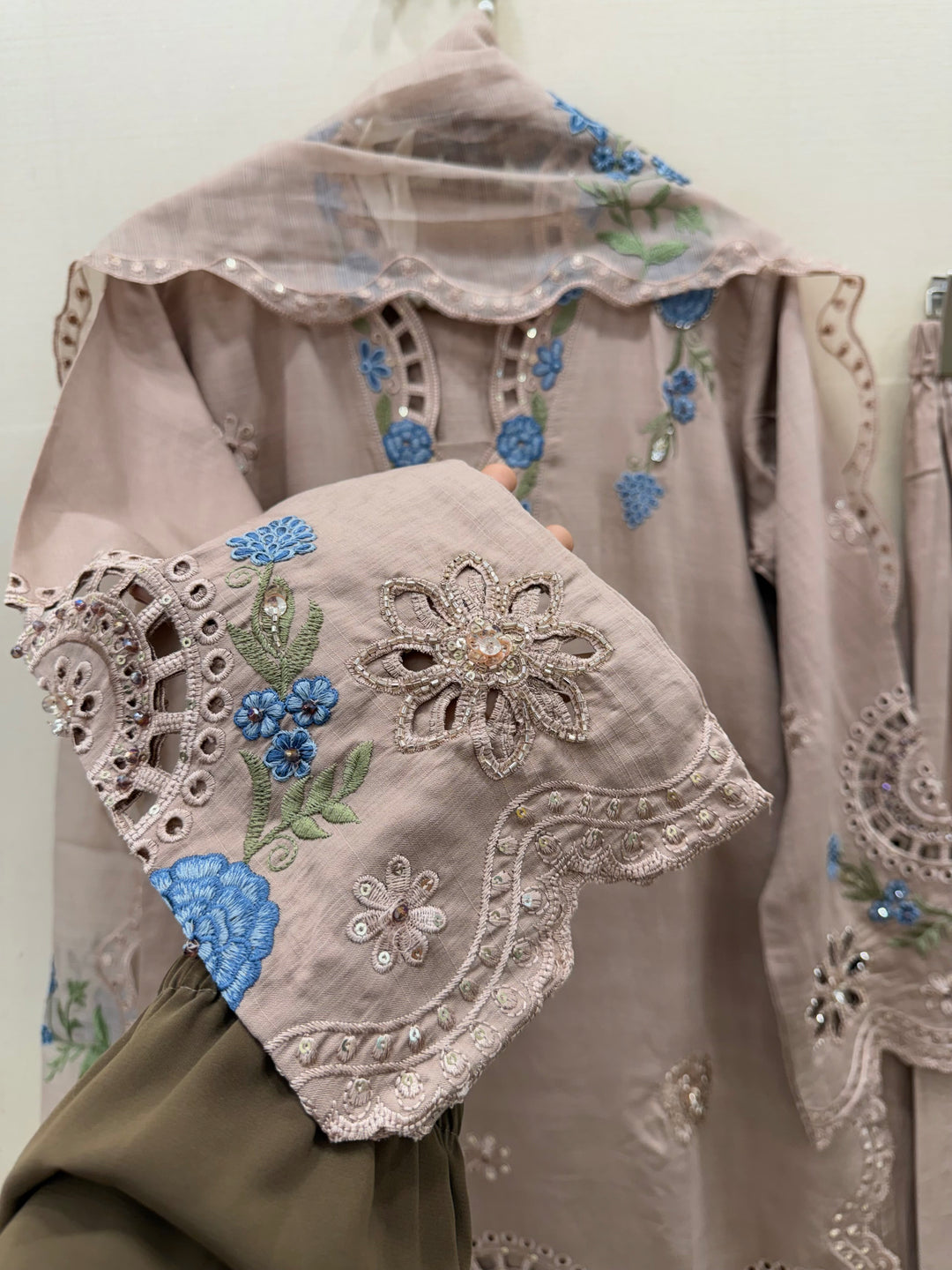 Pakistani Formals suits