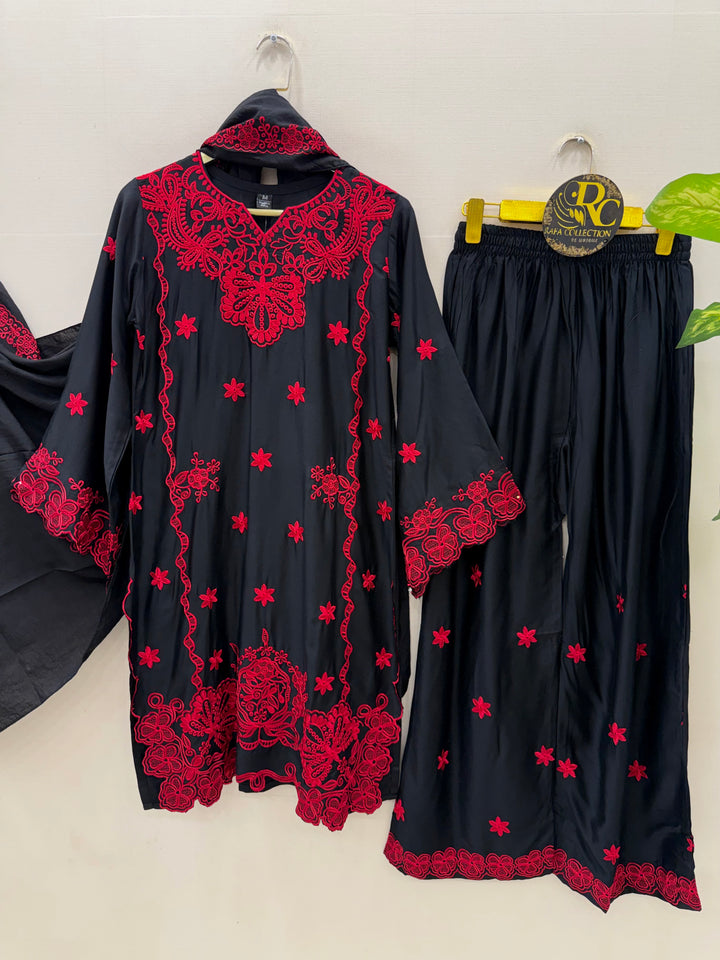 Pakistani Embroidered suits