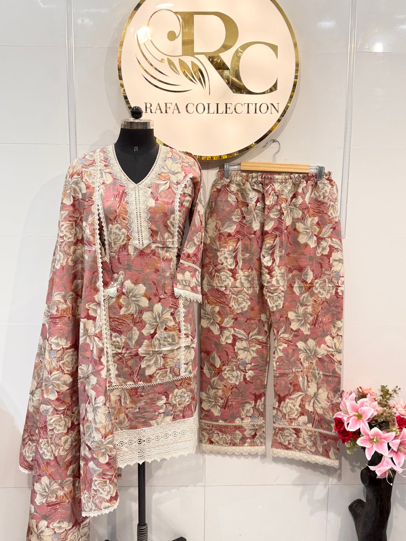Lace wala suit 2282