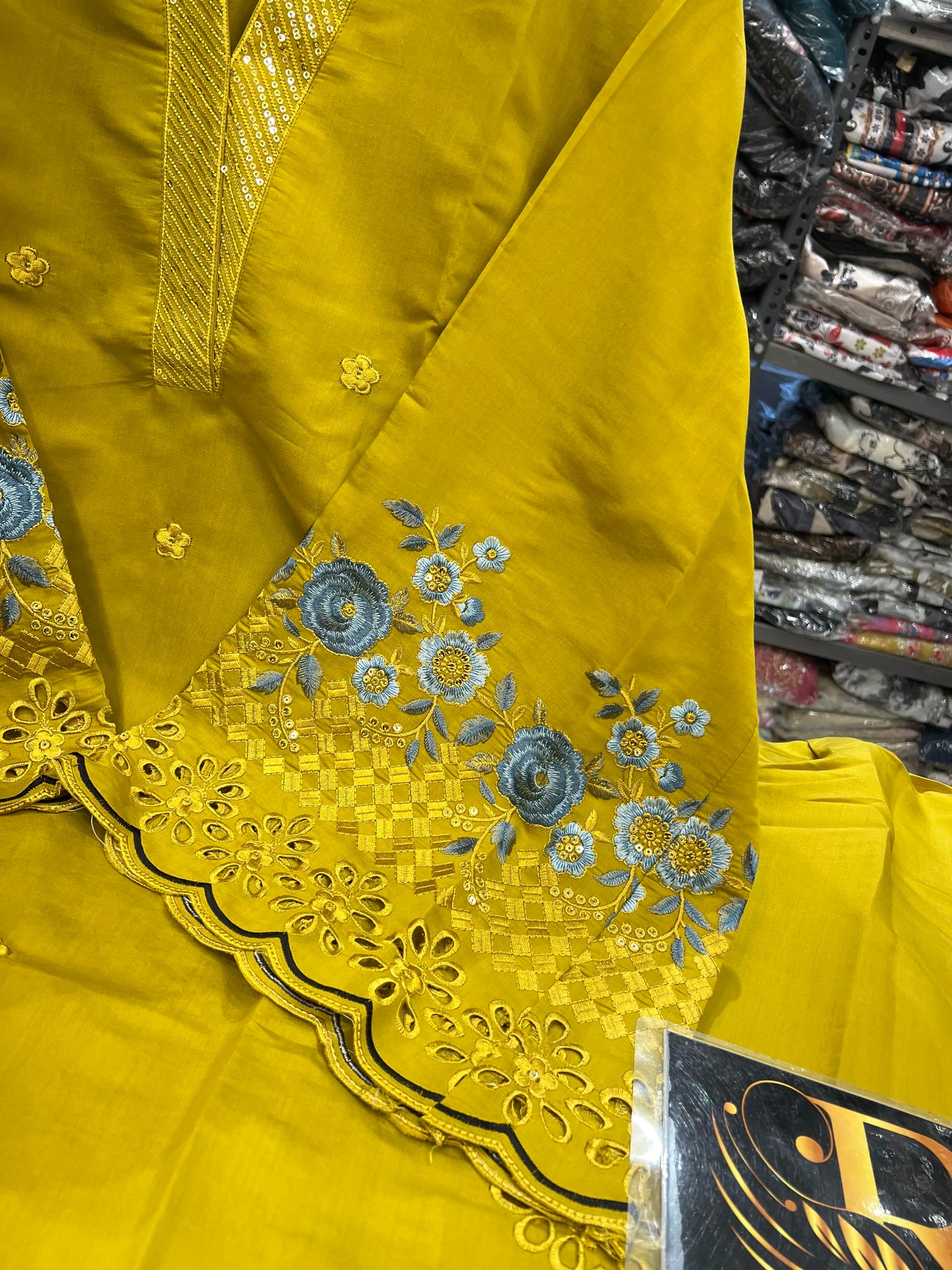 Pakistani formals suit 2648