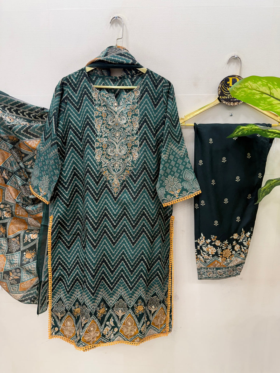 Semi cotton embroidered suits 5038