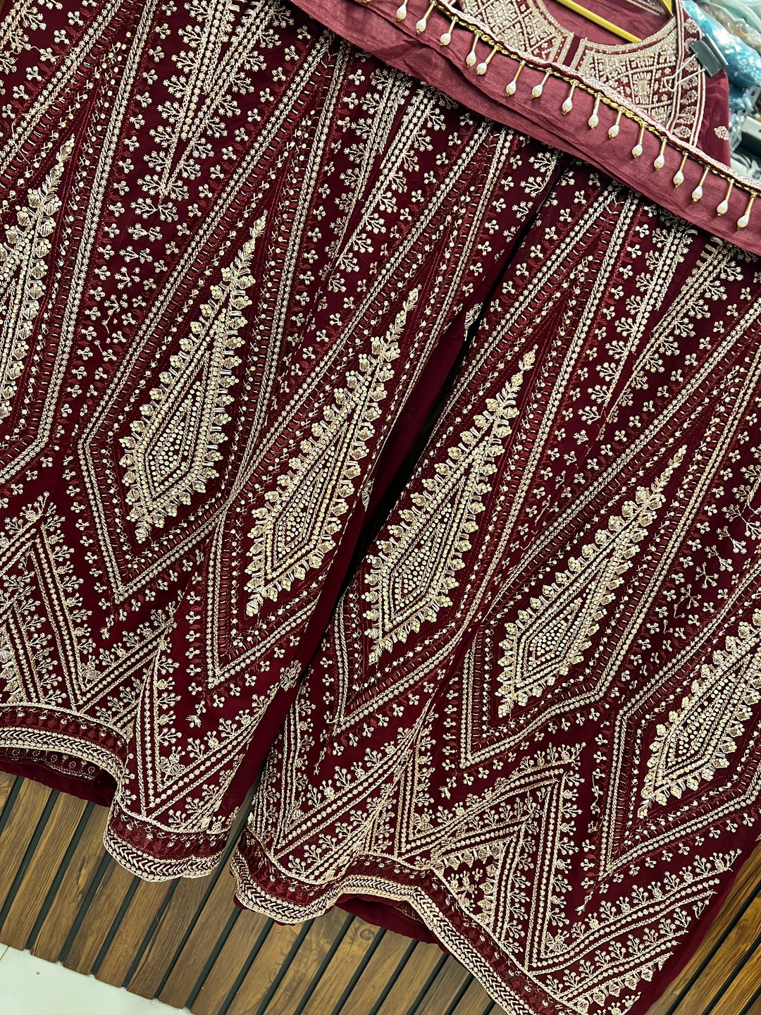 Traditional wedding attire 2819