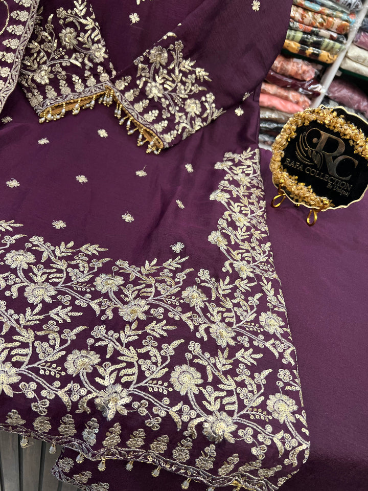 Party wear suits 3152