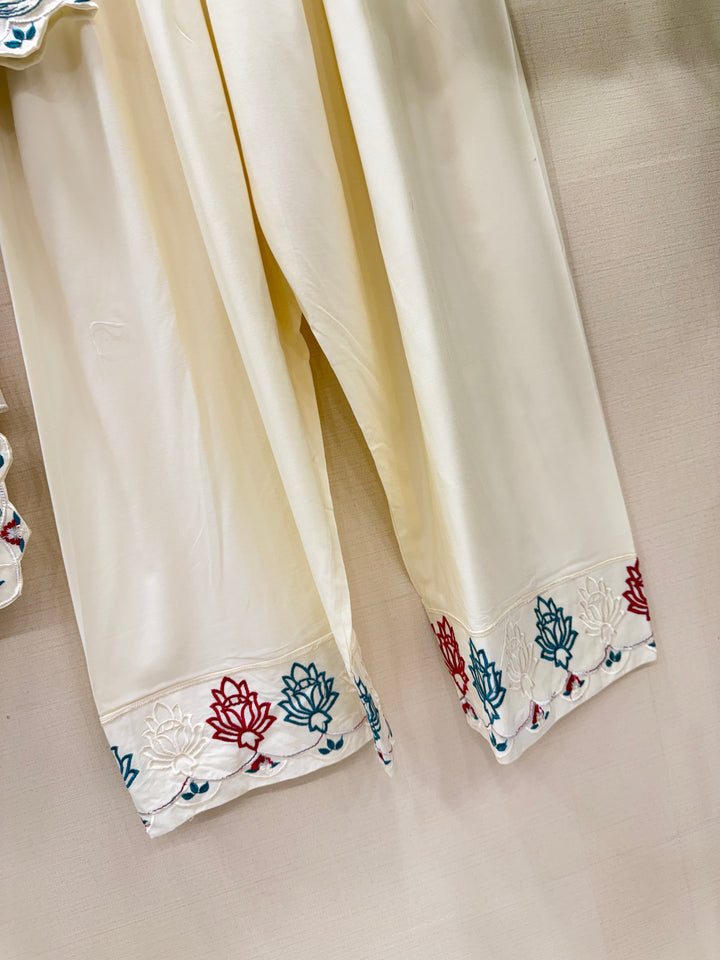 Embroidered Farshi suits 2951