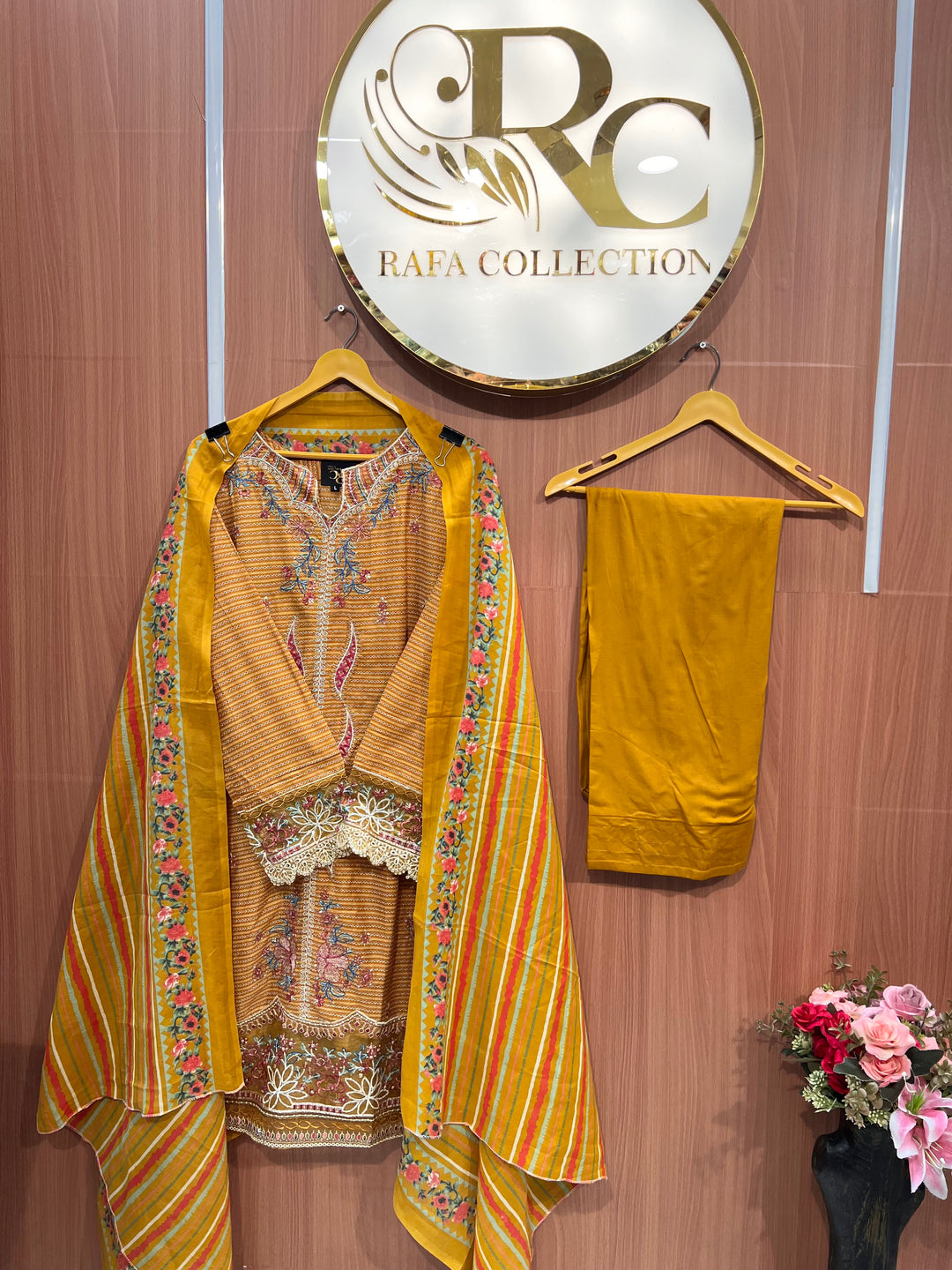 Farshi Pakistani suits 2553