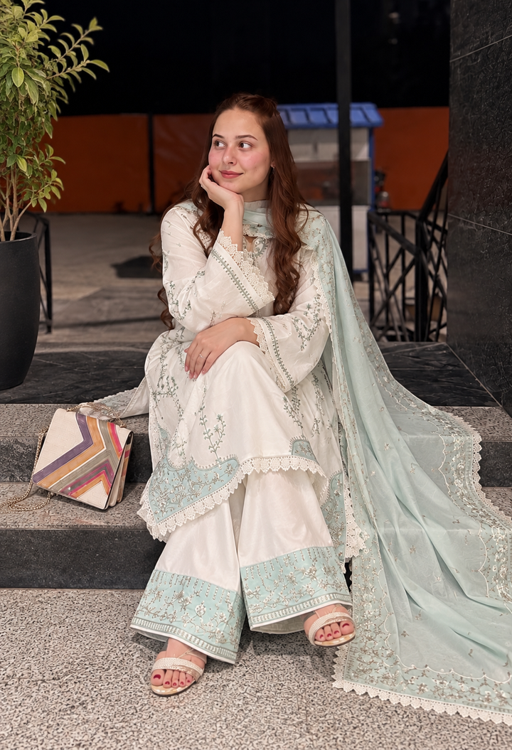 Pakistani Formals Sets