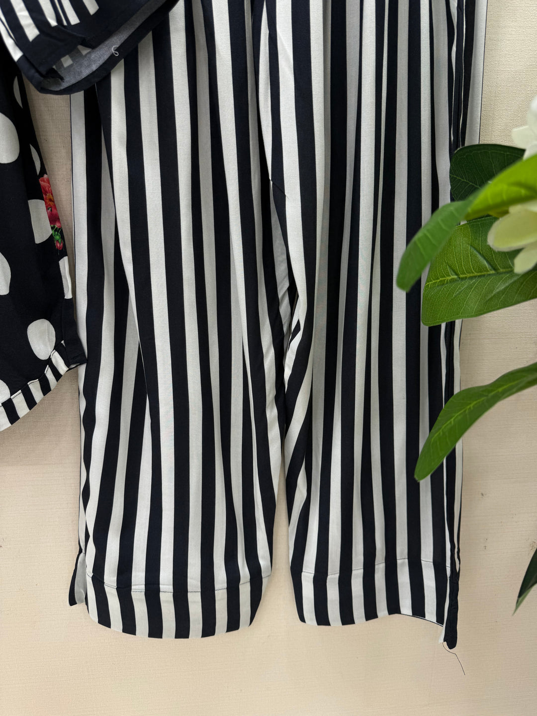 polka dot Pakistani Farshi suits