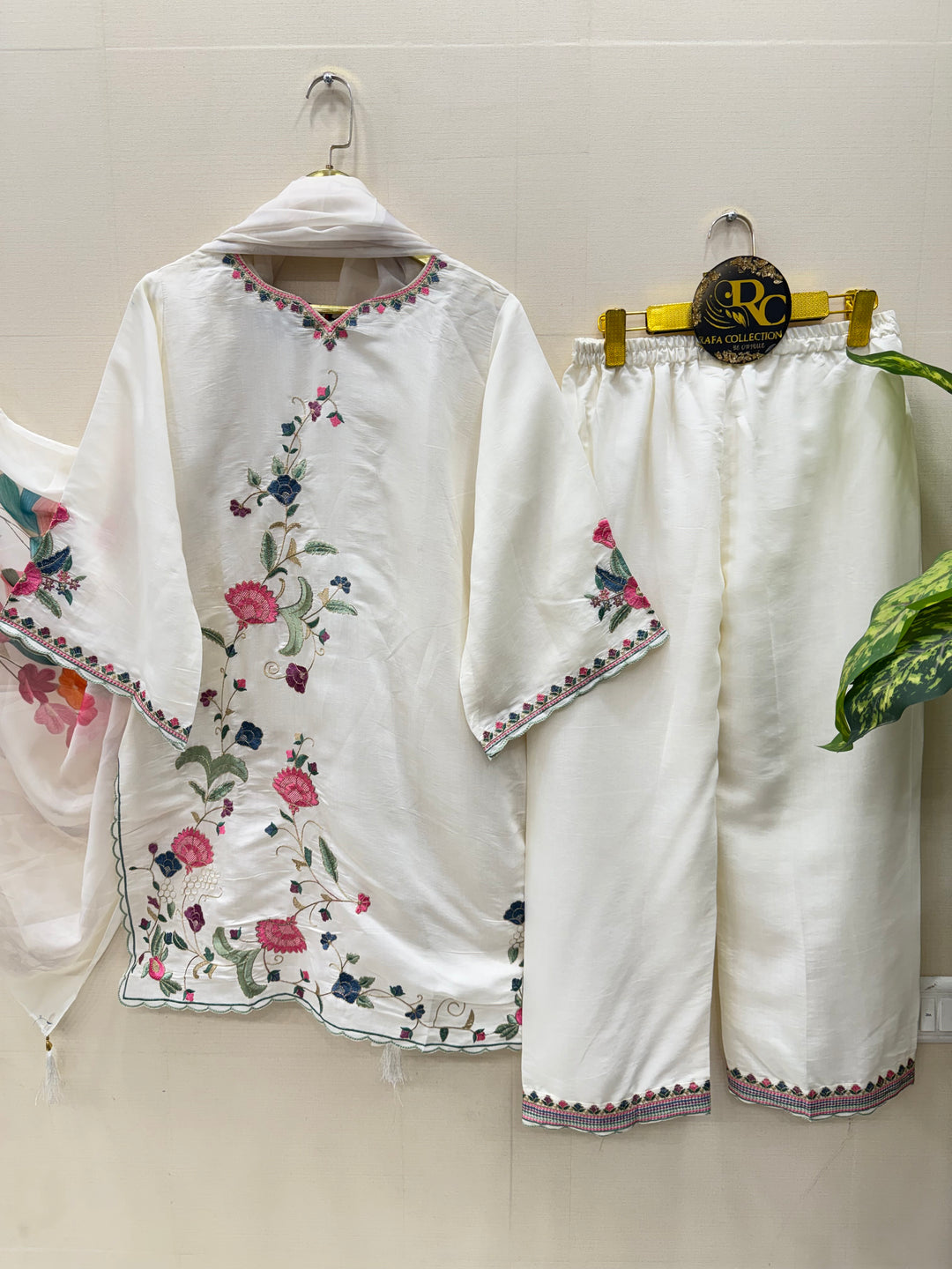 Cotton embroidered suits