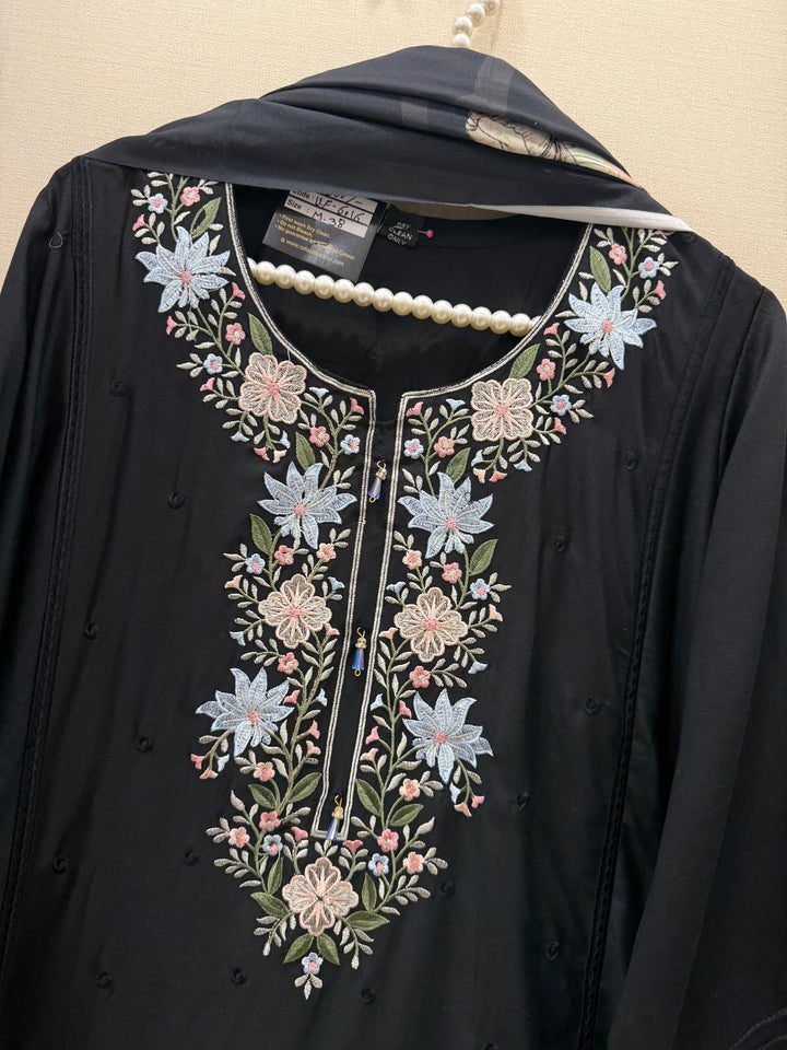 Pakistani Embroidered suits