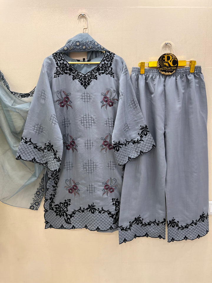 Pakistani embroidered suits