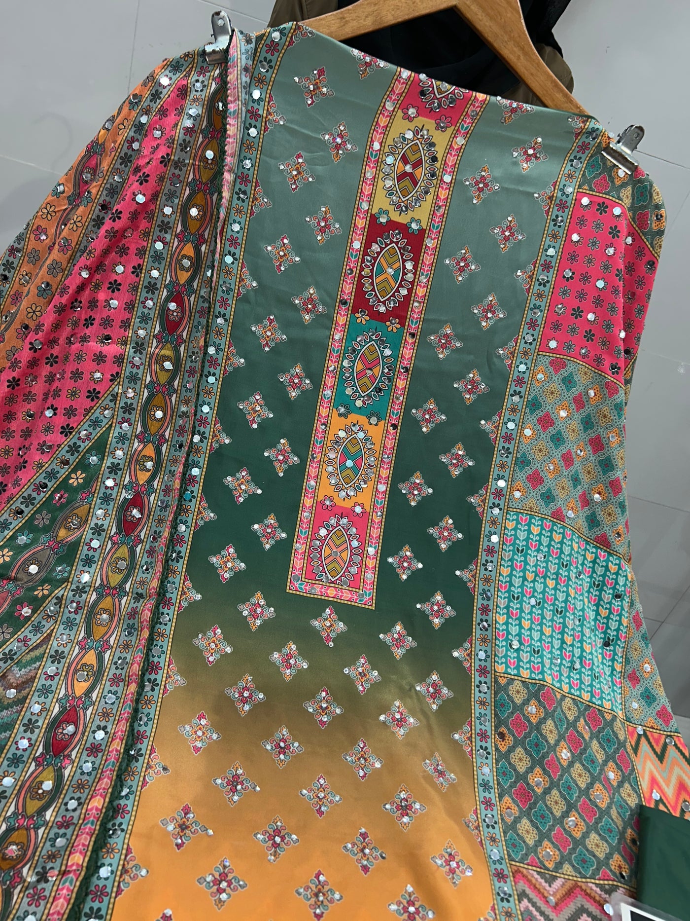 Multi colour mirror Suit 1282