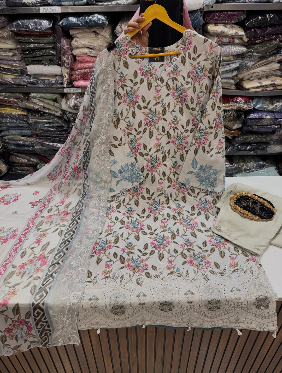 Cotton chikan embroidered pearls suit 2558