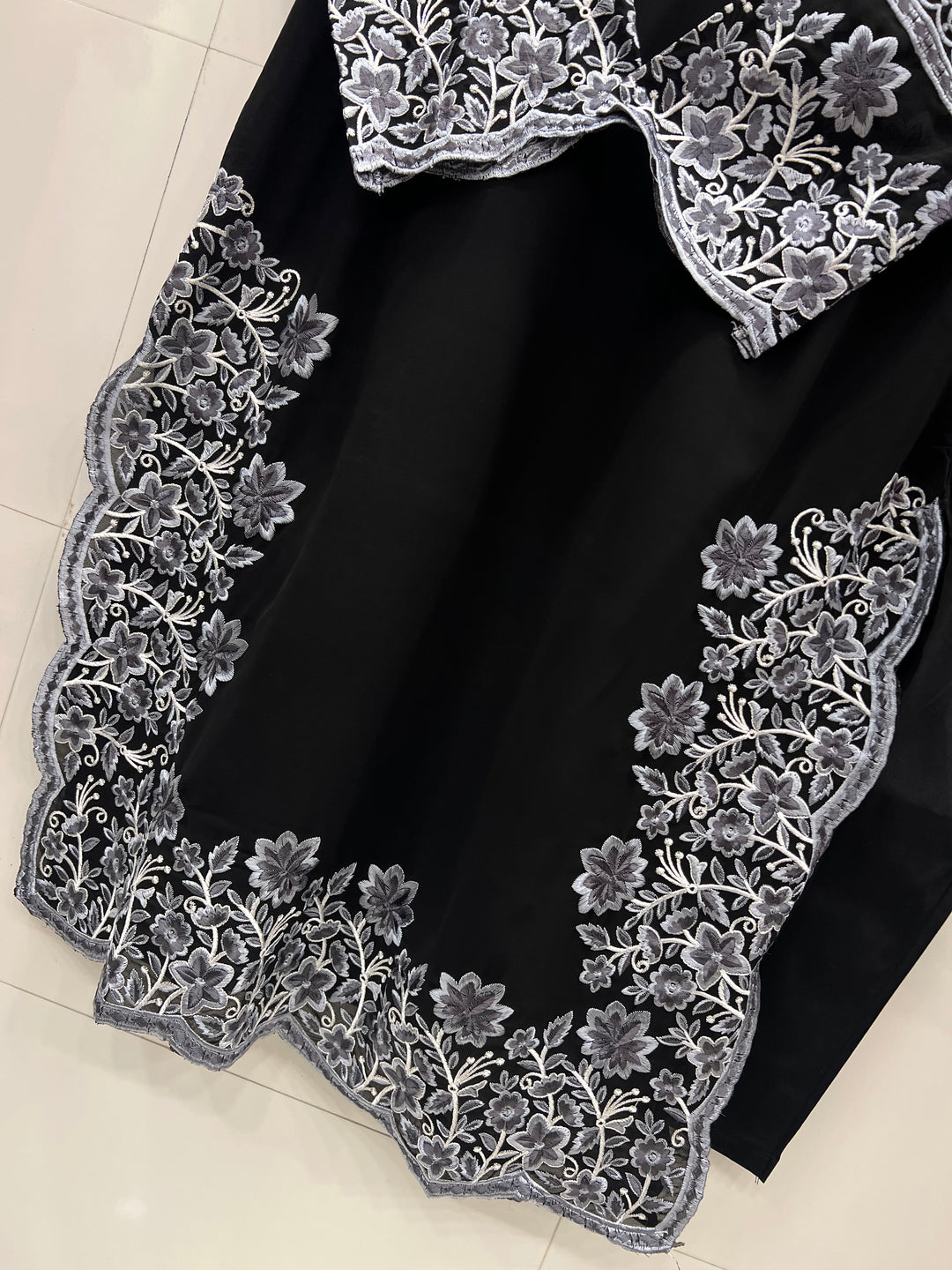 Pakistani formals suits 2800