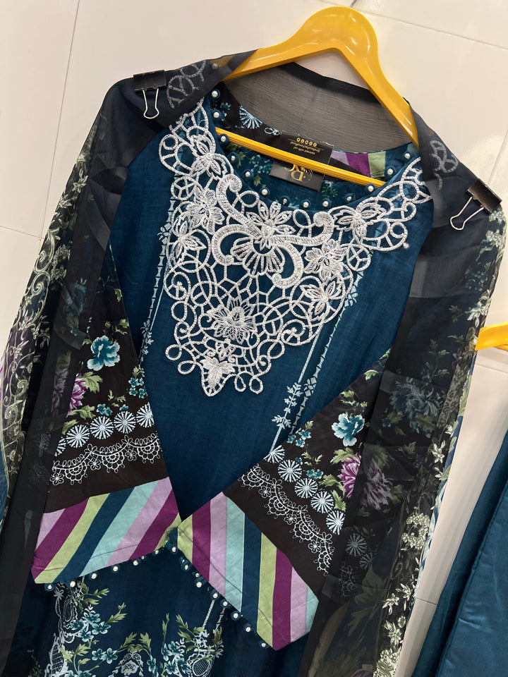 Pakistani formals 2594