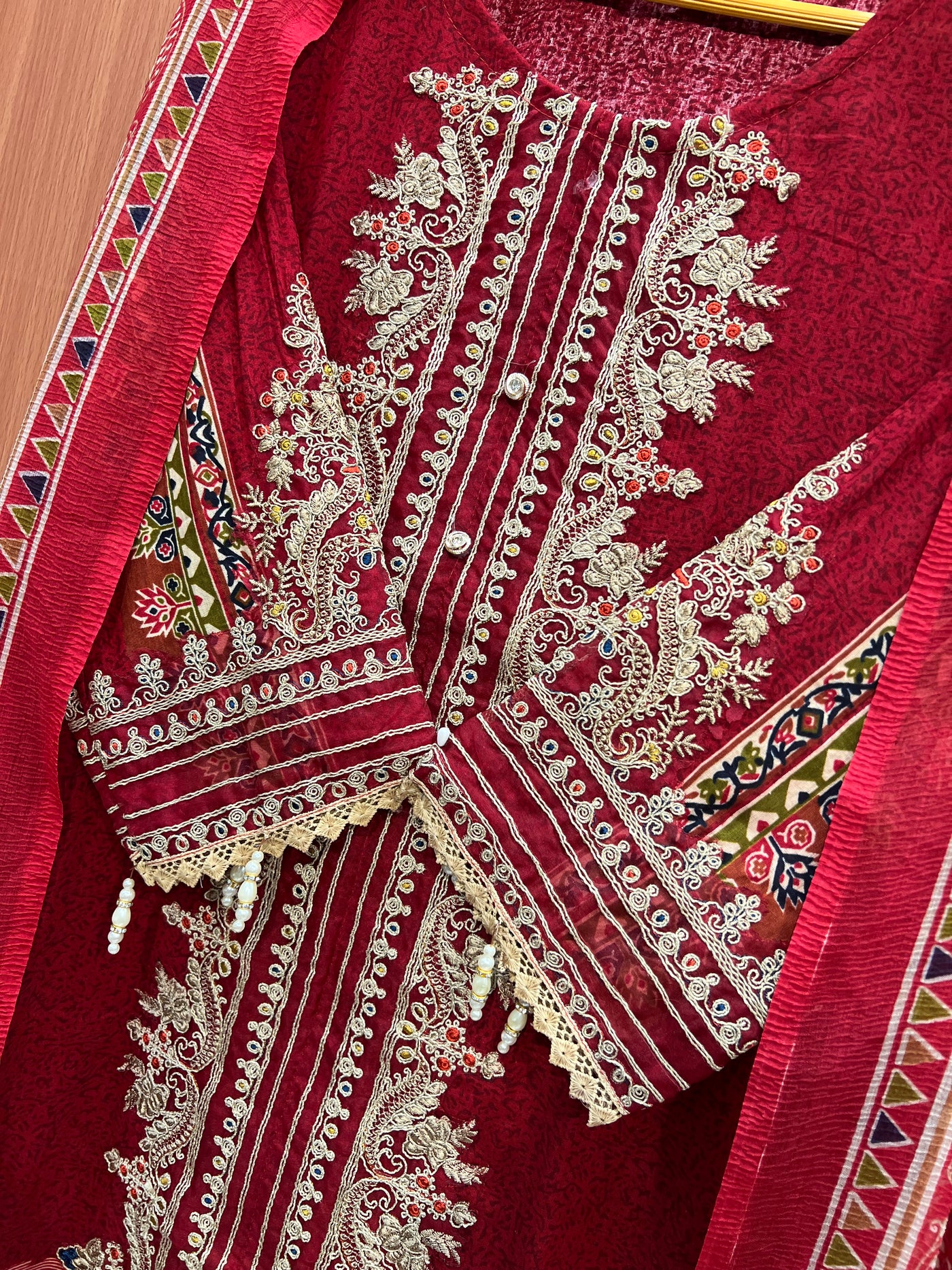 Traditional Pakistani Wear 2727