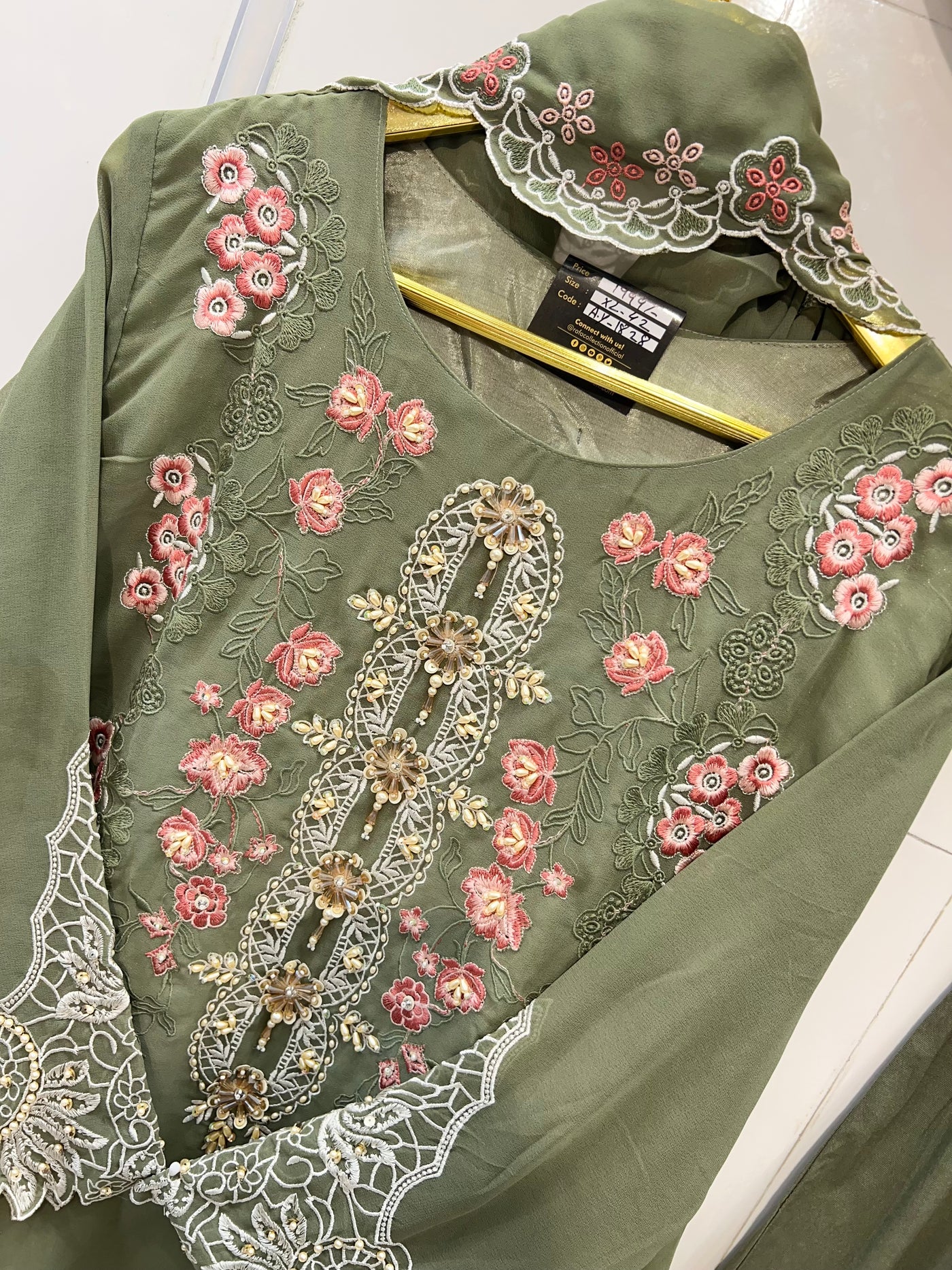 Pakistani Handwork Suits 1828
