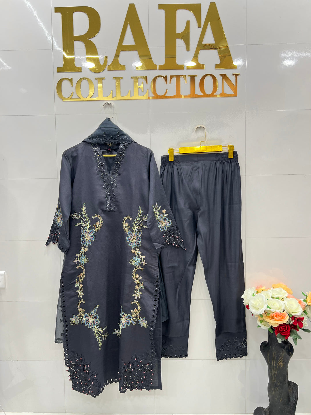 Pakistani formals suits 2828