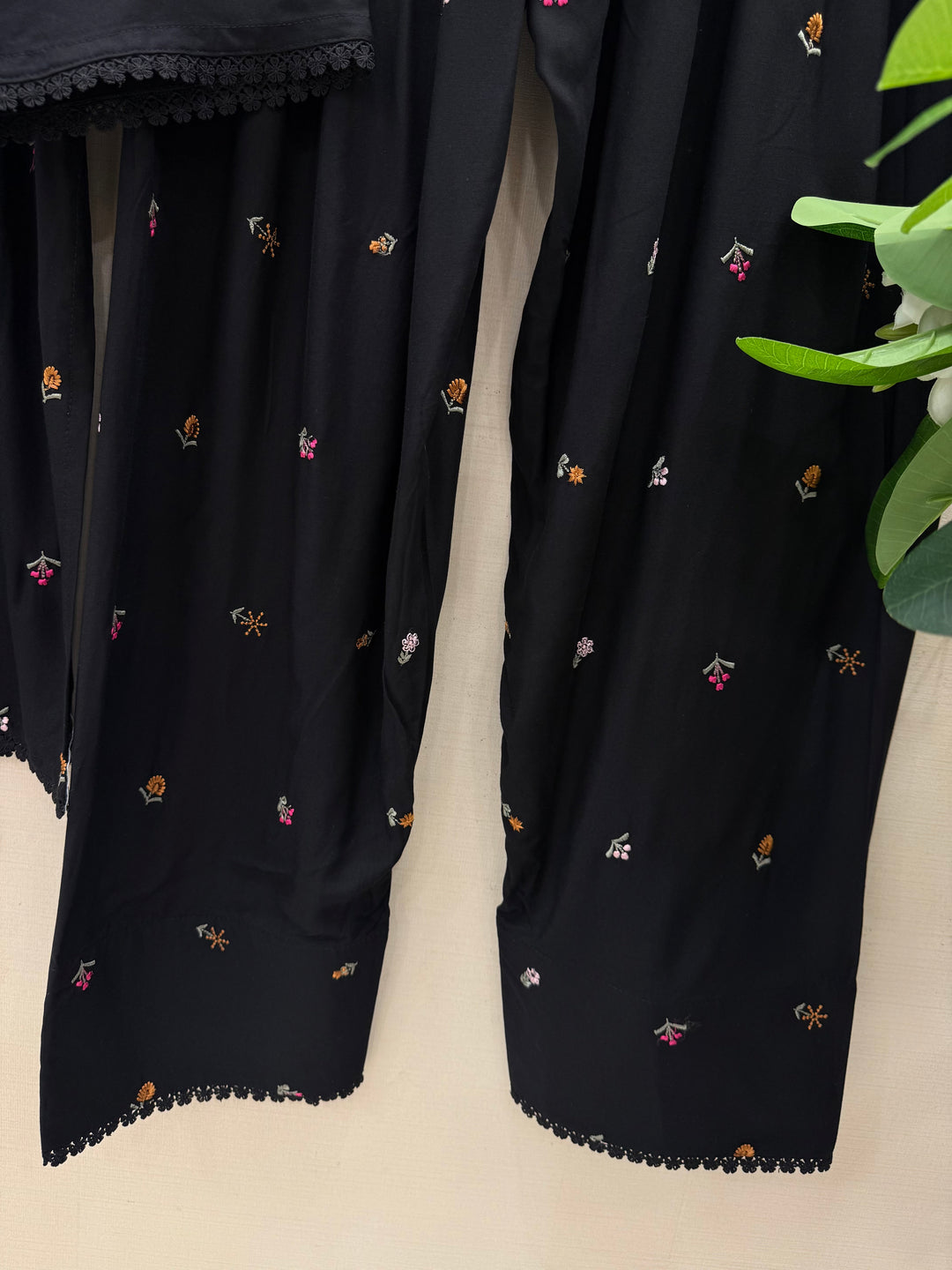 Pakistani Farshi salwar suits