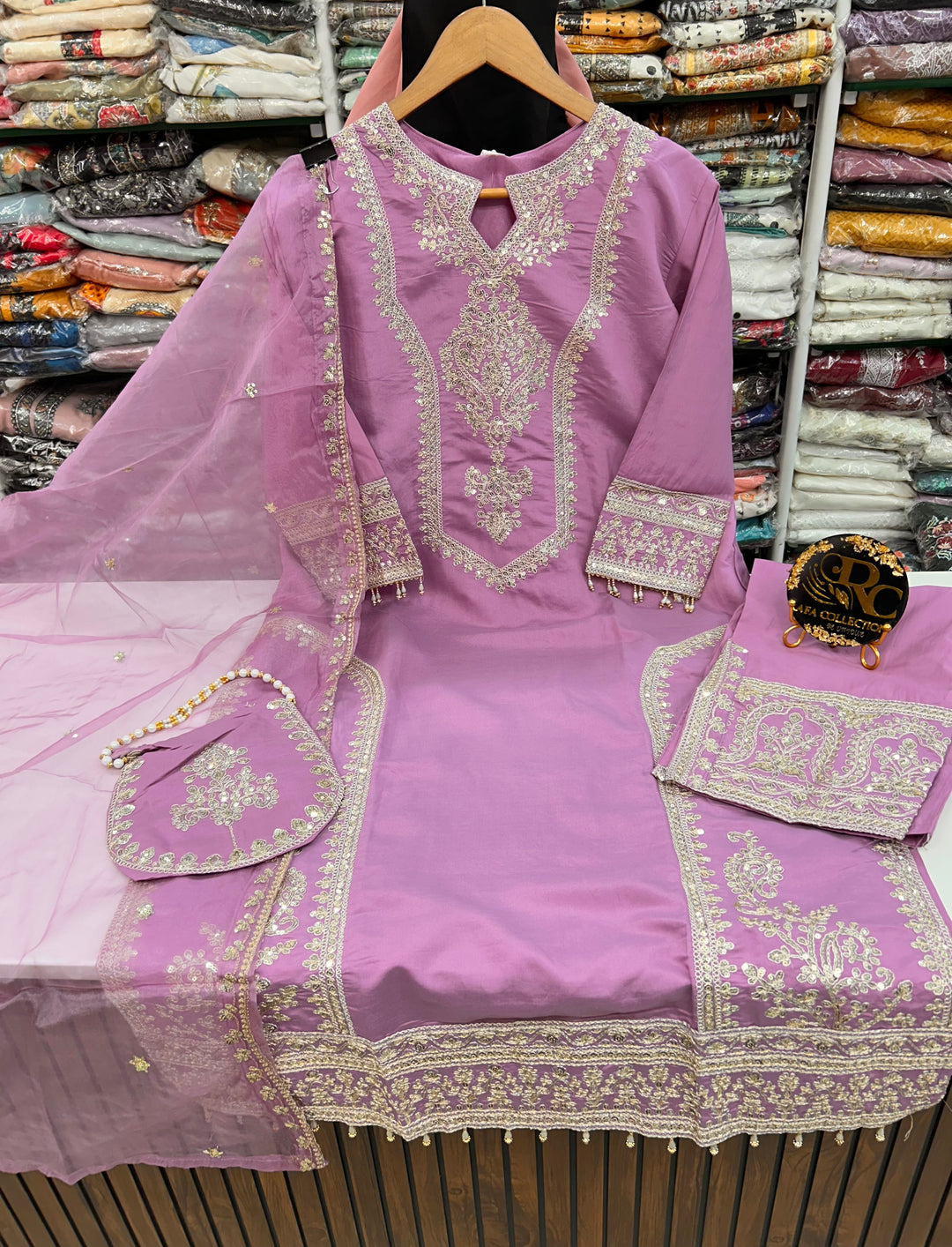 Party wear suits 1613