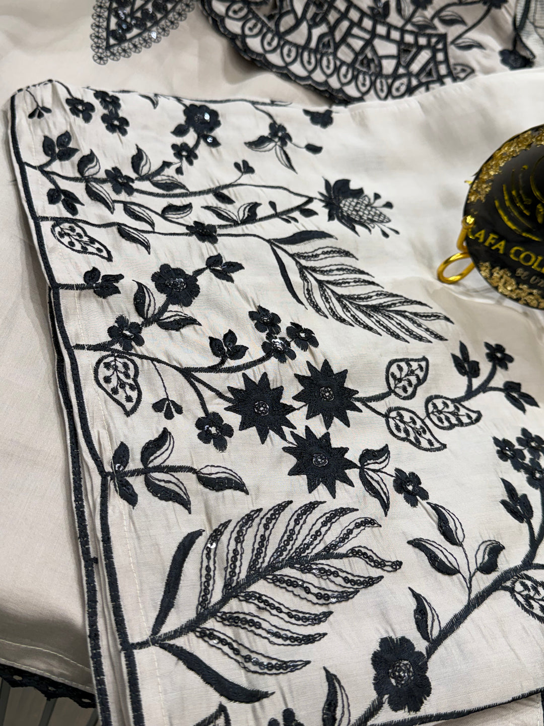 Pakistani Formals suits 2795