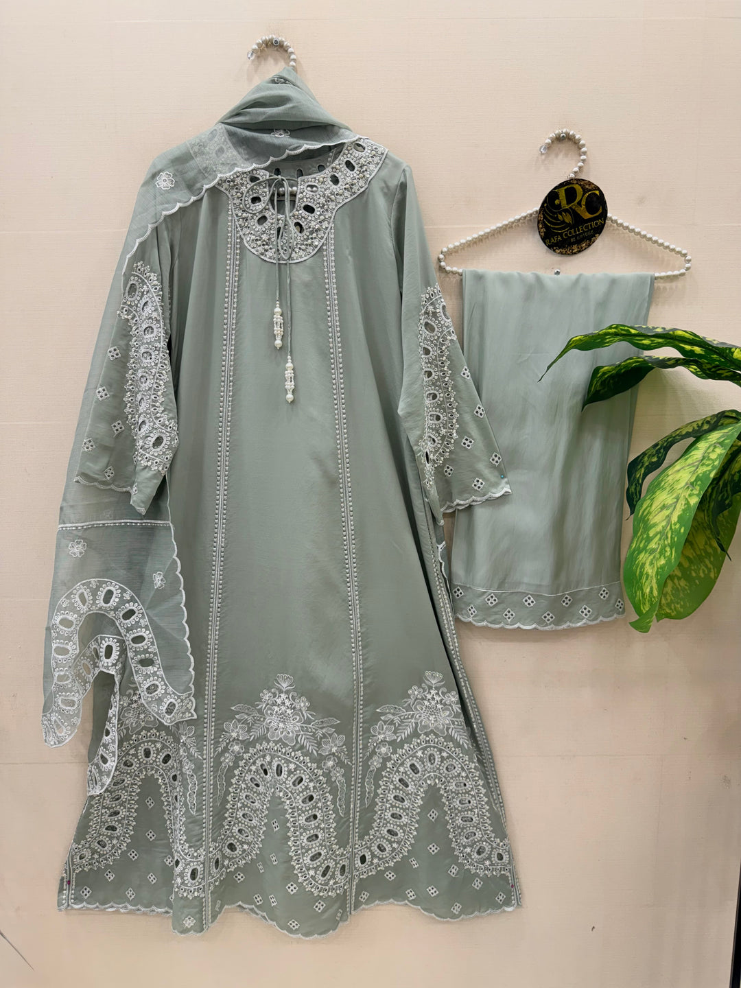 Premium cutwork long suits