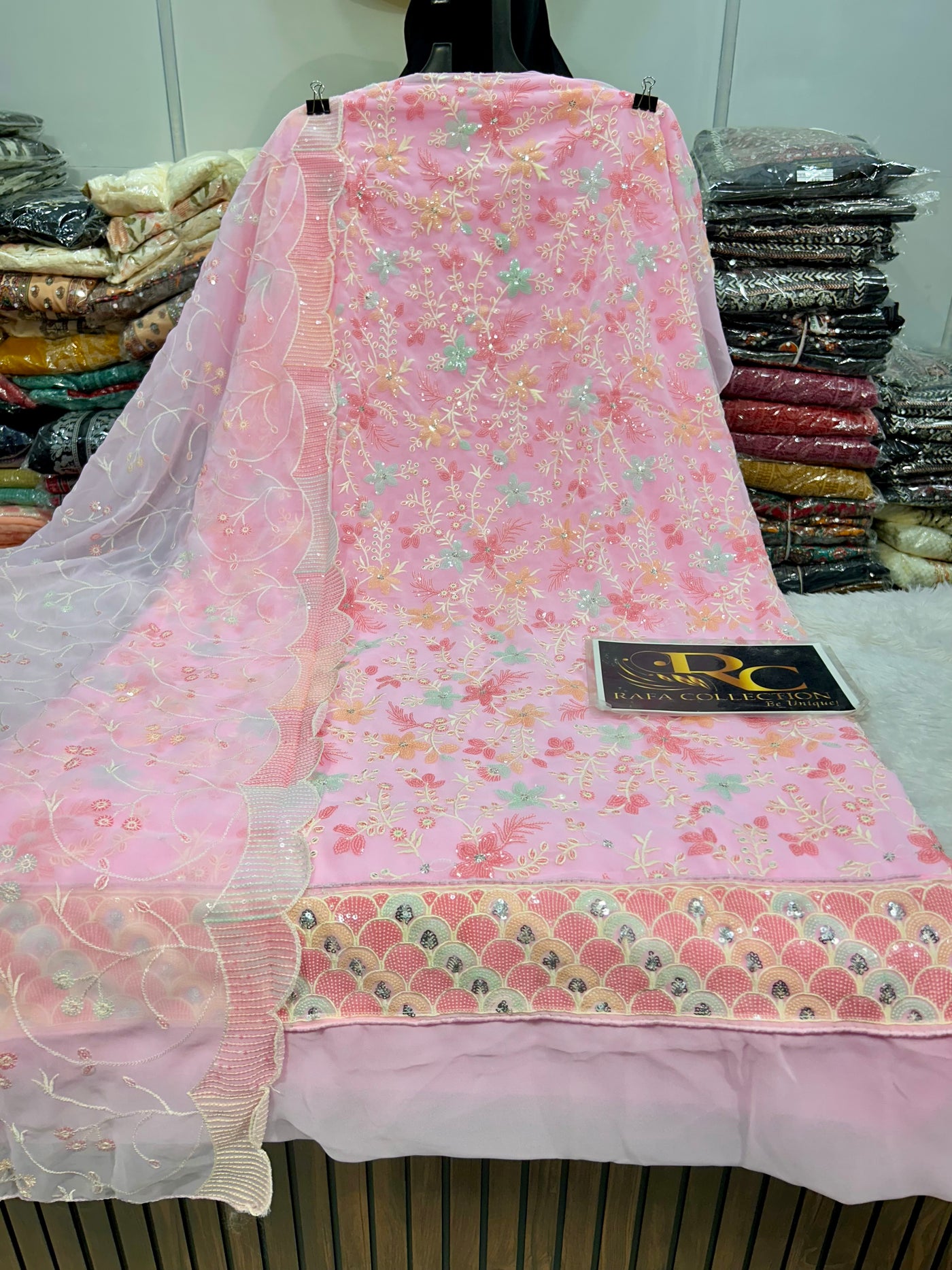 GEORGETTE UNSTICH SUIT 1249