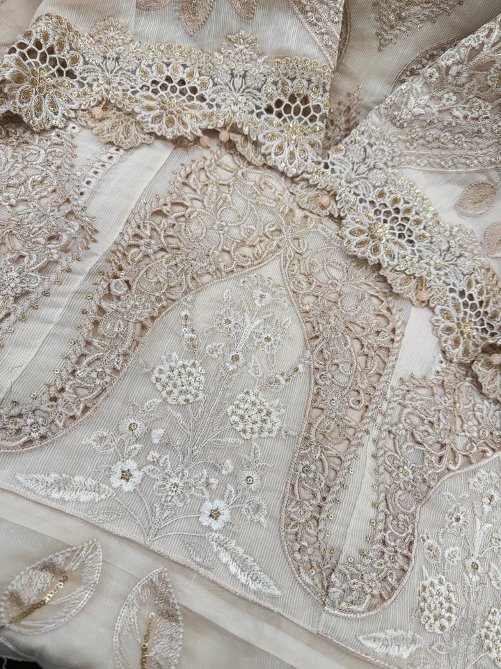 Premium cutwork suit 7014