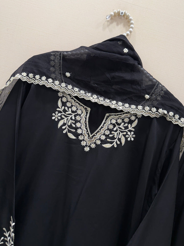 Pakistani Embroidered suits