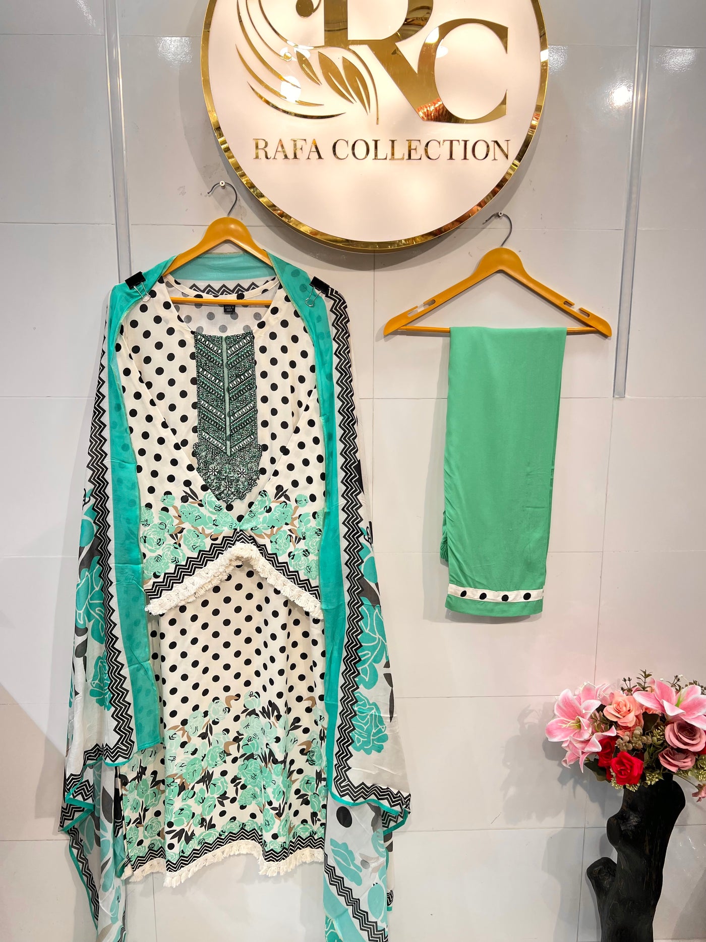 Lawn Embroidered Suits 4310