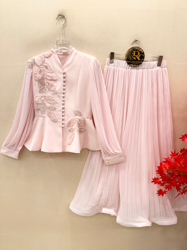 Trendy Korean’s Skirt sets