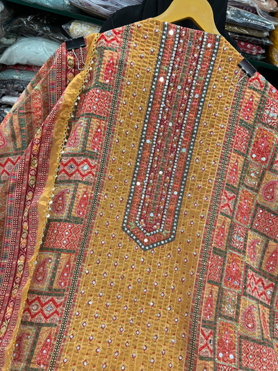 Chinon mirror work suit 672803