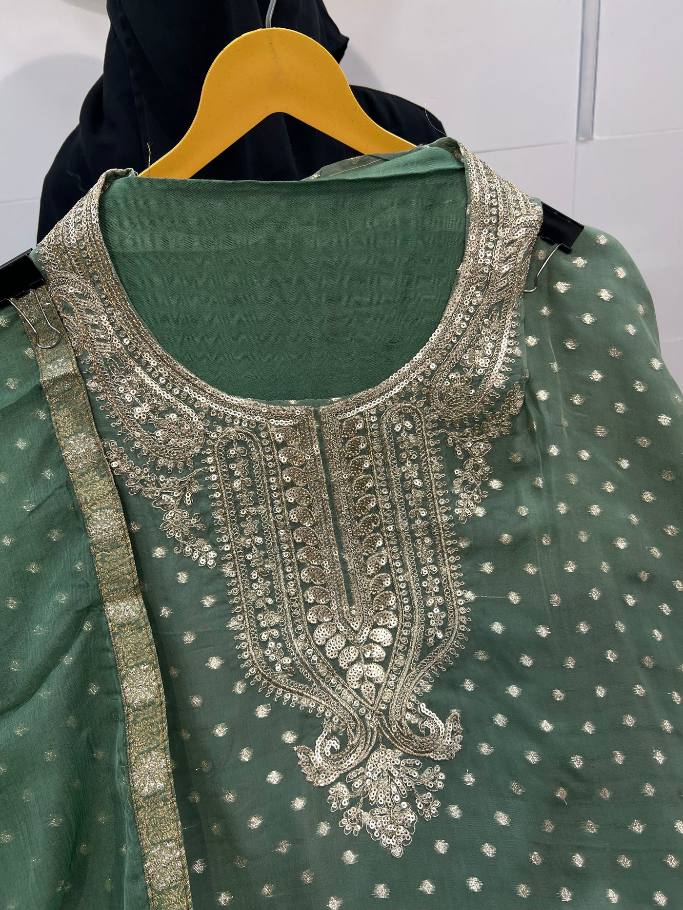 Banarsi Suits 5095