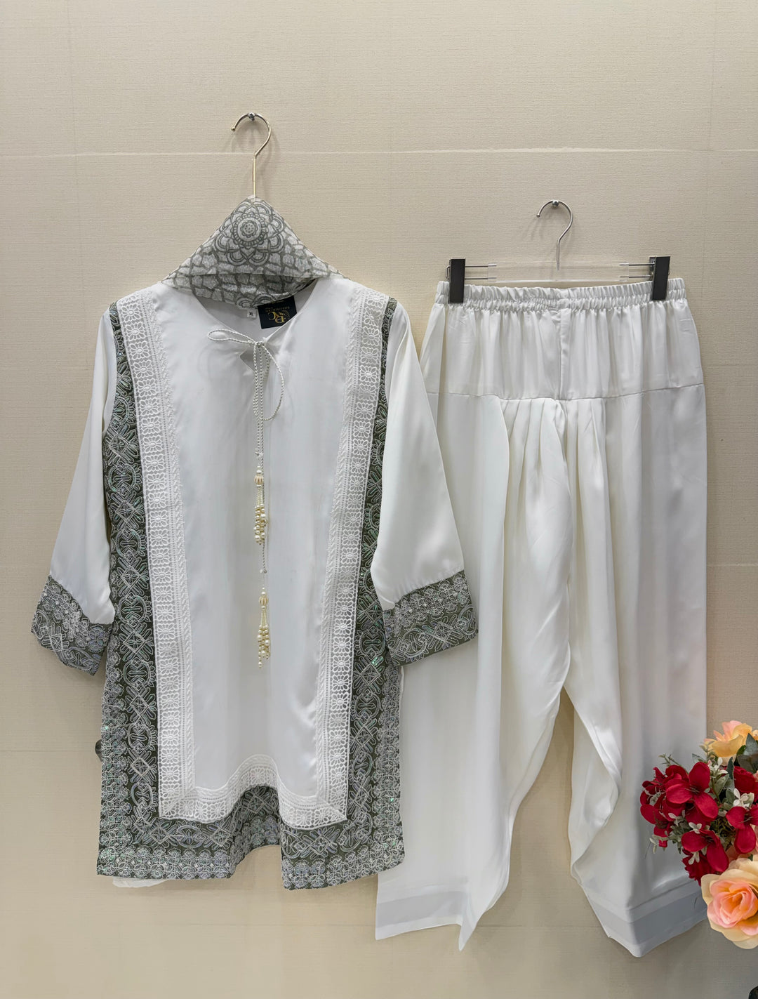 Pakistani farshi salwar suit