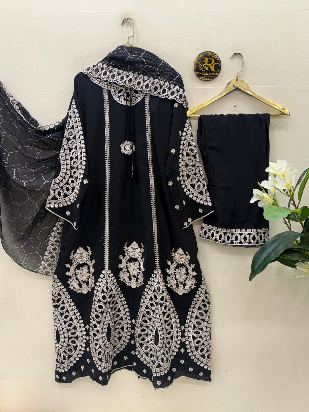 Premium cutwork long suit