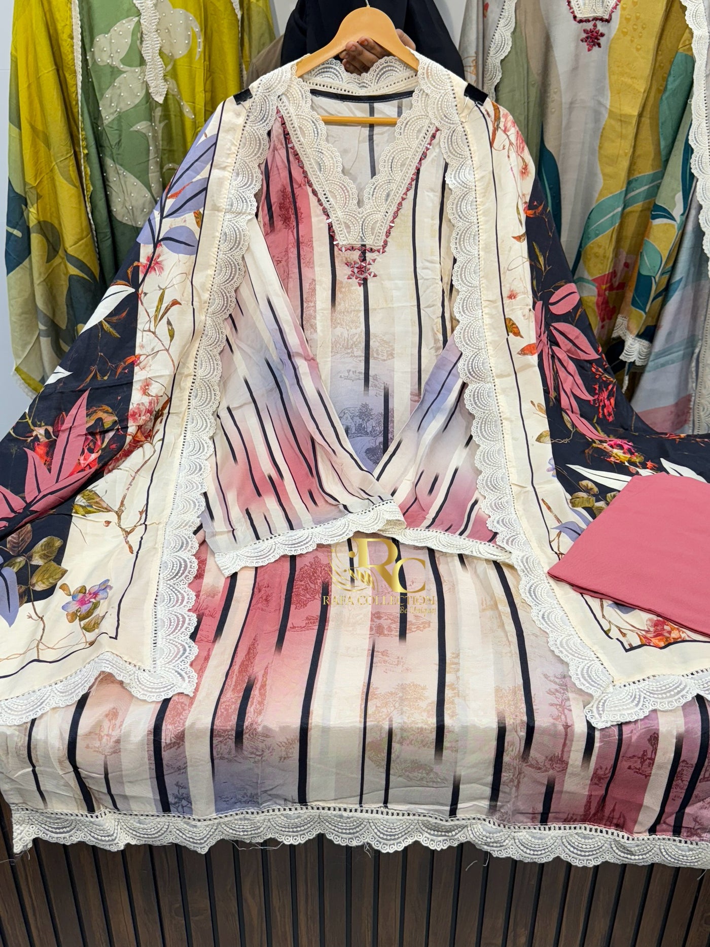 Muslin printed Suit 1737