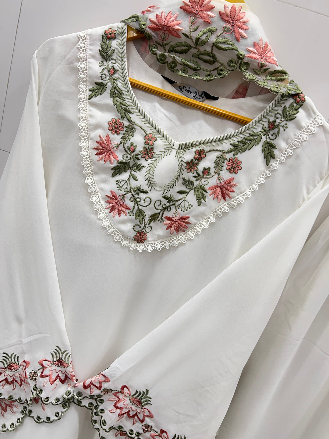 Pakistani Formals 2596