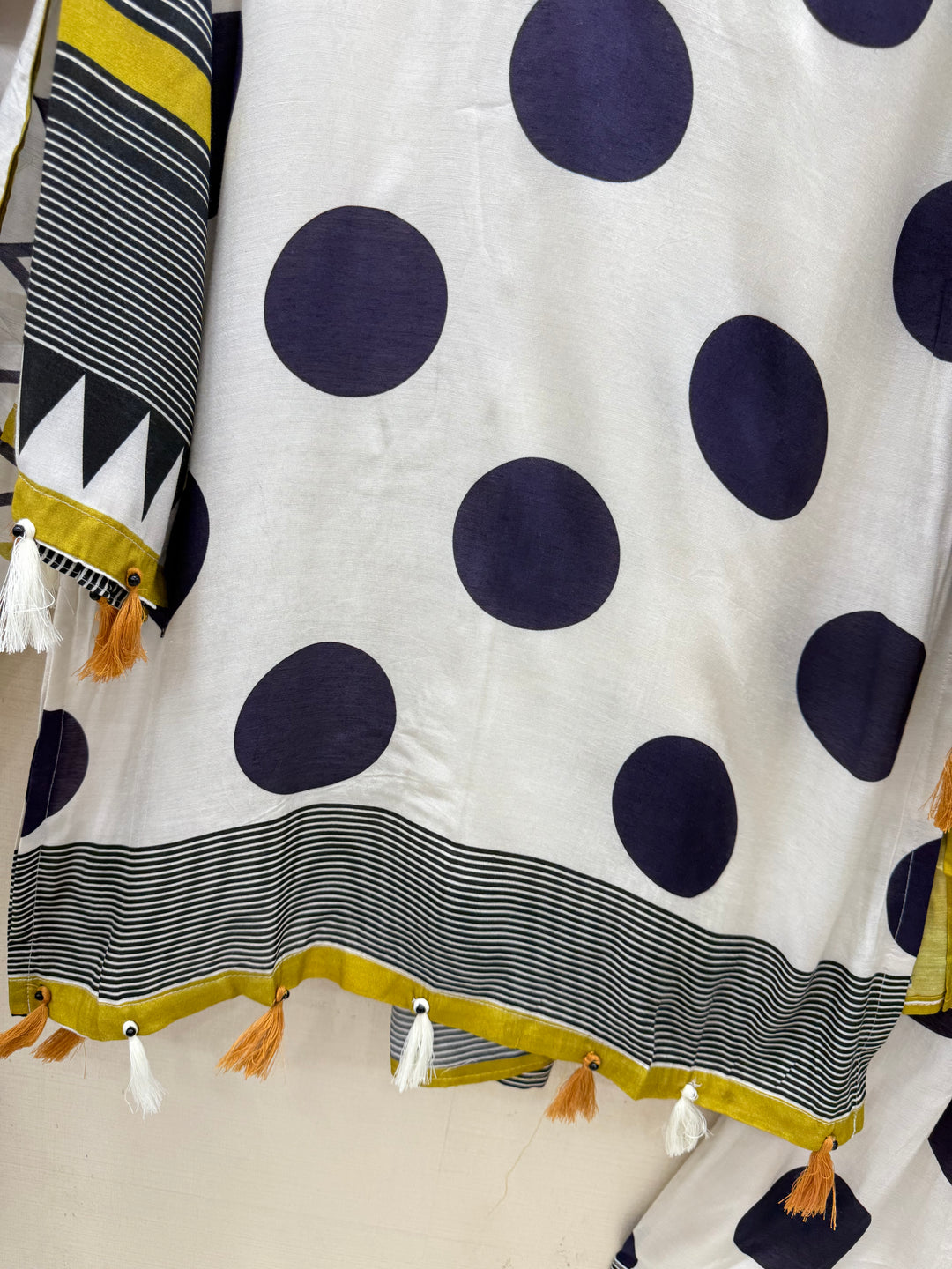 polka dot Pakistani Farshi suits