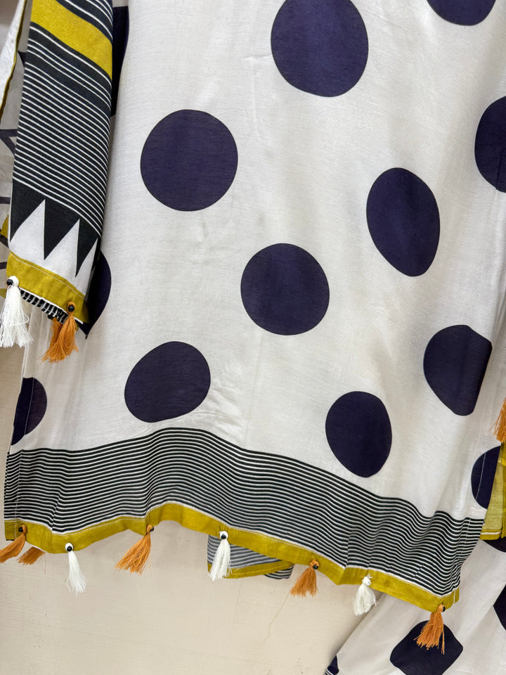 polka dot Pakistani Farshi suits