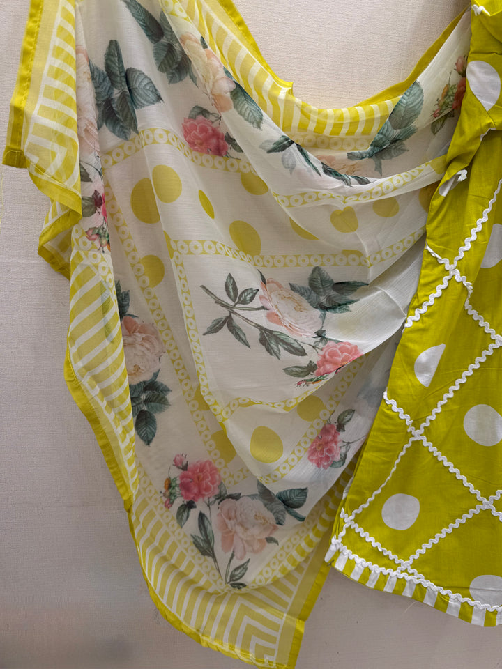 polka dot Pakistani Farshi suits