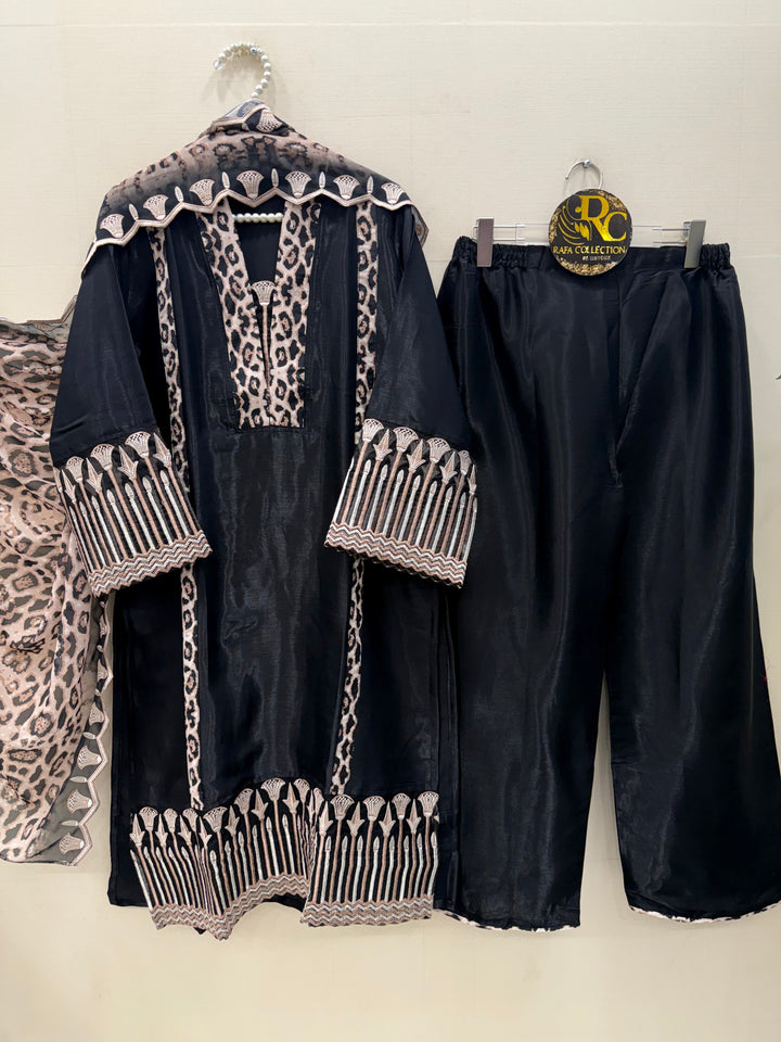 Pakistani Embroidered suits