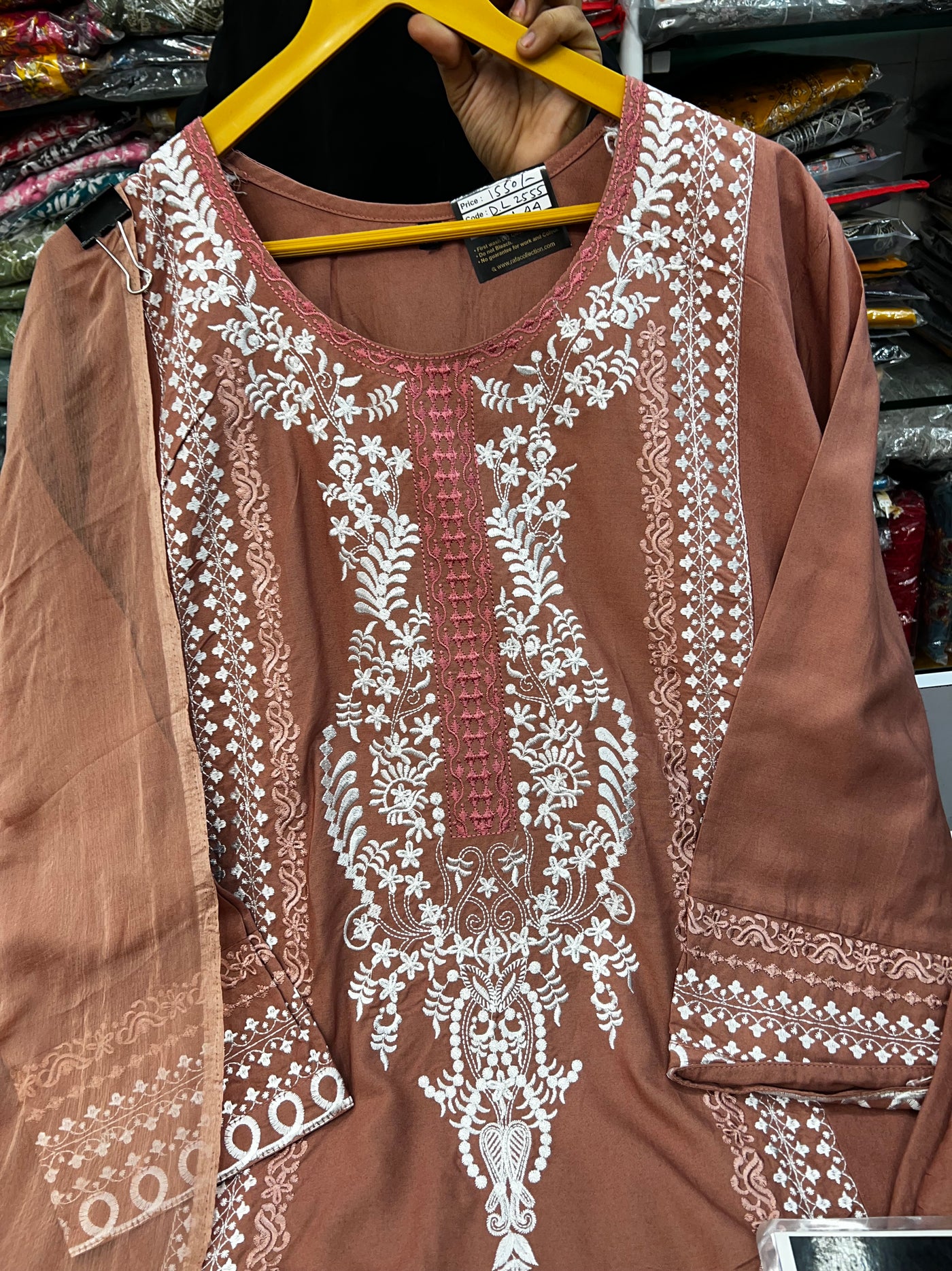Embroidered suit 2555