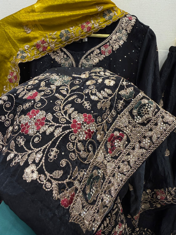 Pakistani chinnon suits 2969
