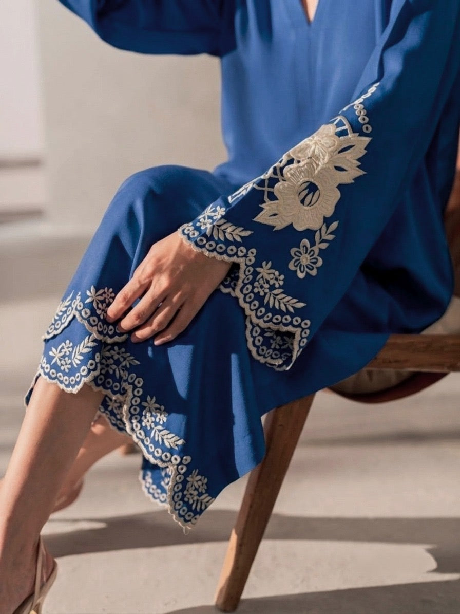 Appliqué work premium suits