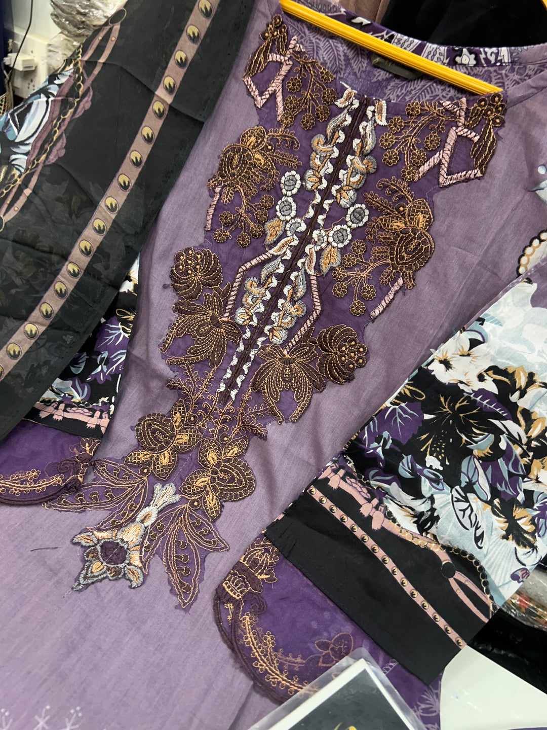 Pakistani embroided suit 1993
