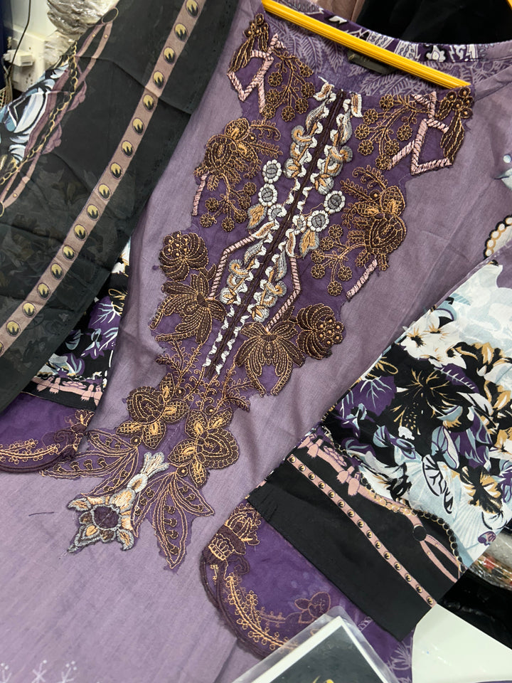 Pakistani embroided suit 1993