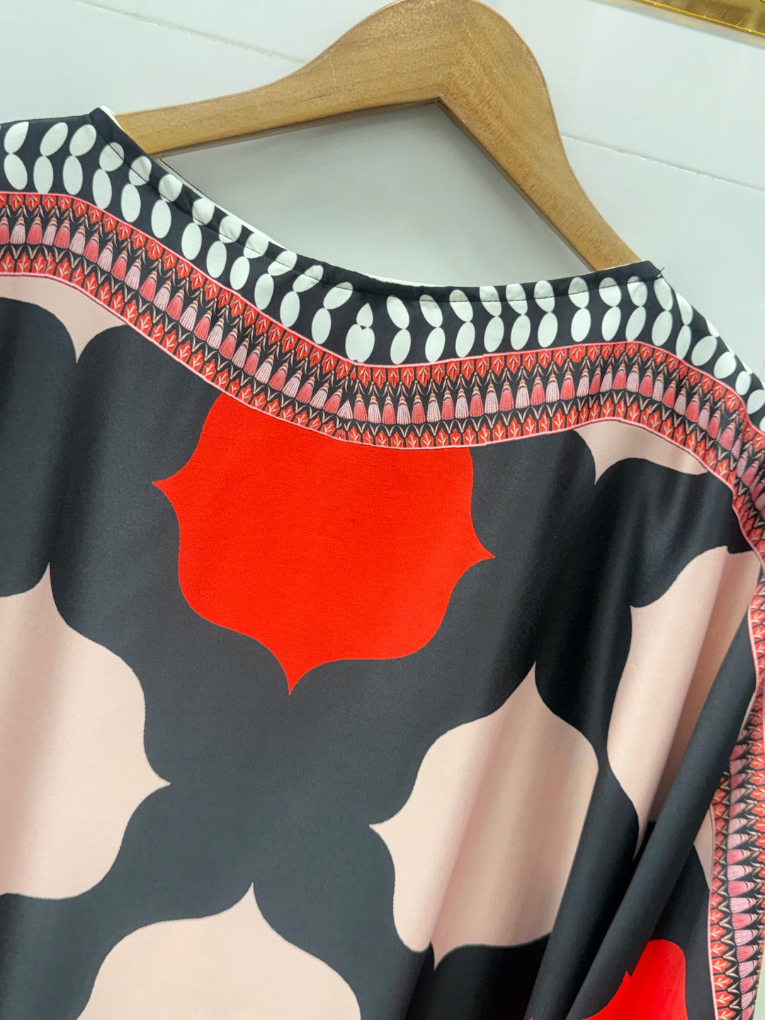 Viral Pakistani kaftan sets 100