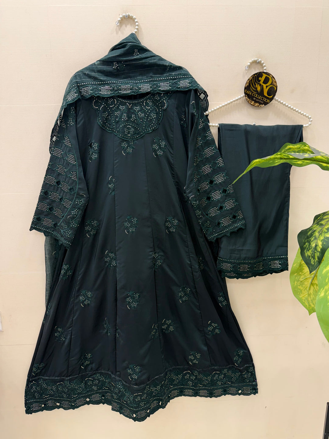 Premium cutwork long suit