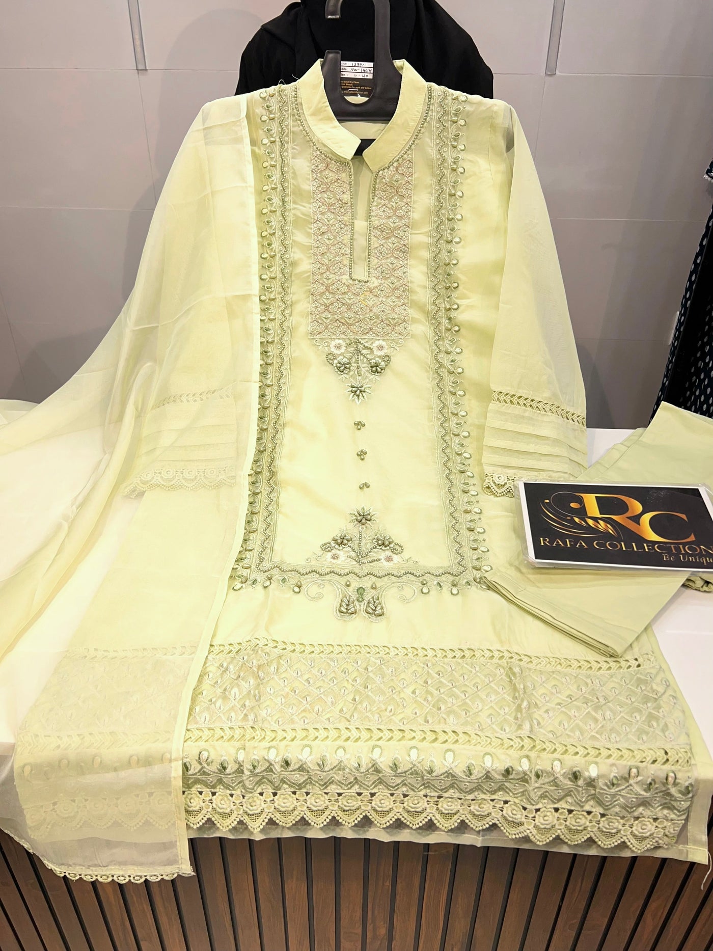Organza Handwork Suit 1414