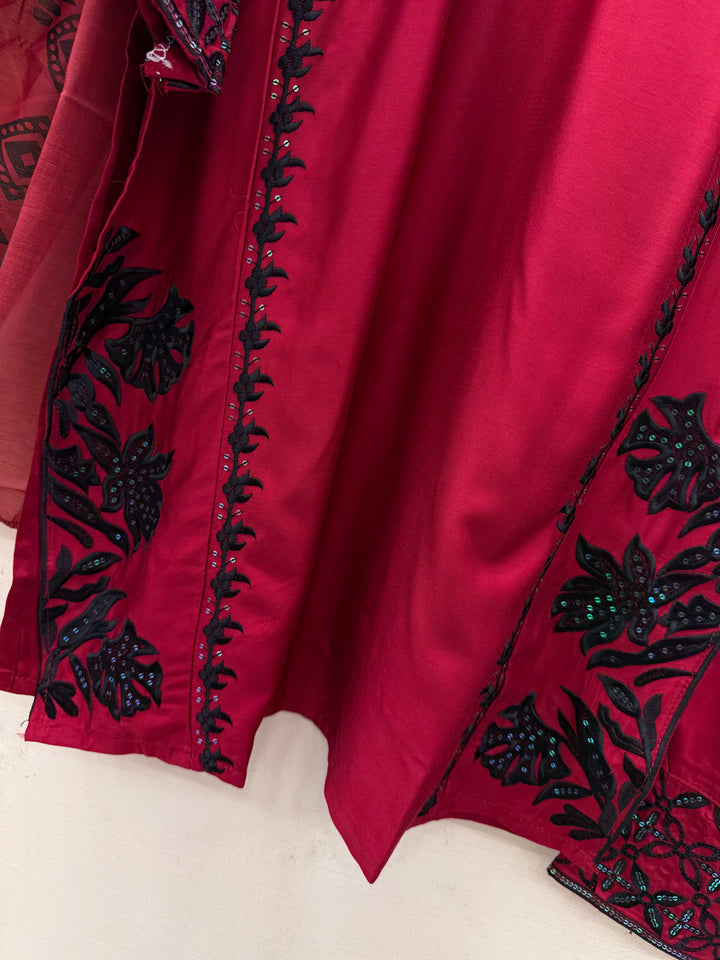 Pakistani Embroidered suits